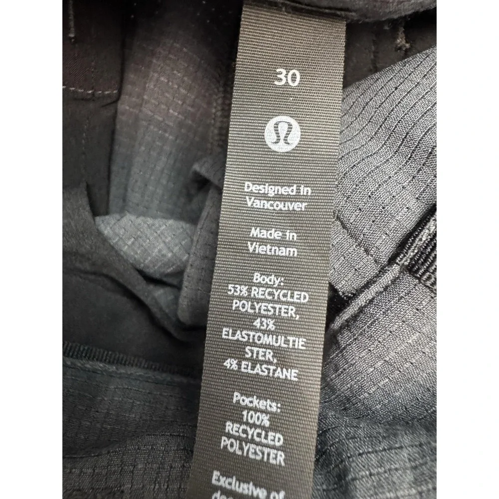 Lululemon Commission Pants Mens 30x29 Gray Check Slim Stretch Zip Pocket Chino
